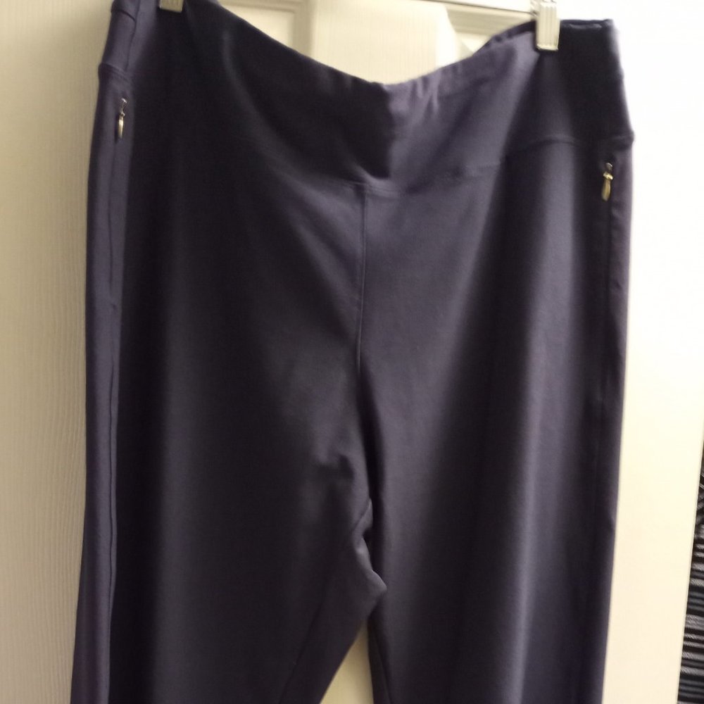 Lucy Everyday Collection Pants